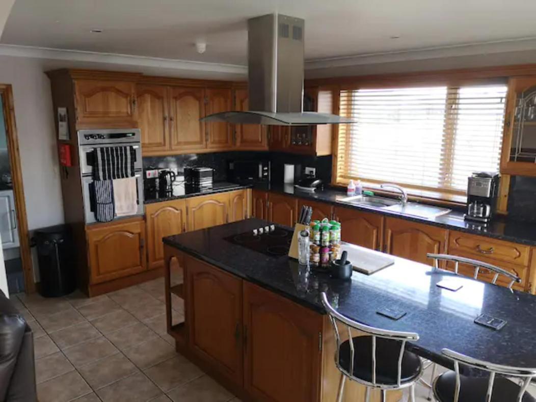 Вілла Large Private 3 Bed Bungalow Сторновей Екстер'єр фото